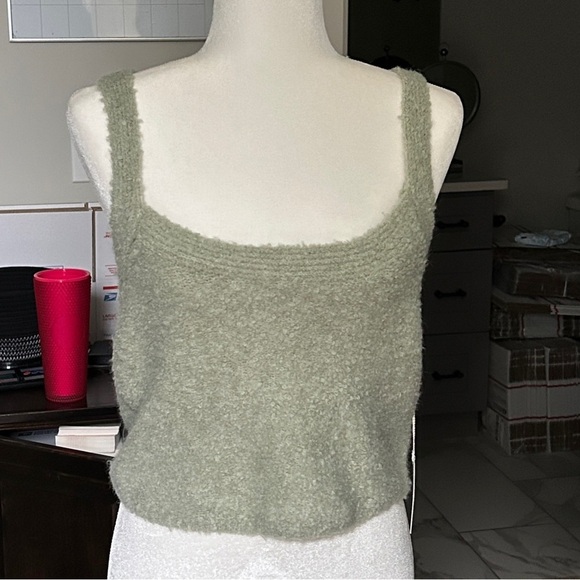 Abercrombie & Fitch Lounge Collection Sage Green Knit Boucle Tank NWT Medium - Picture 5 of 7